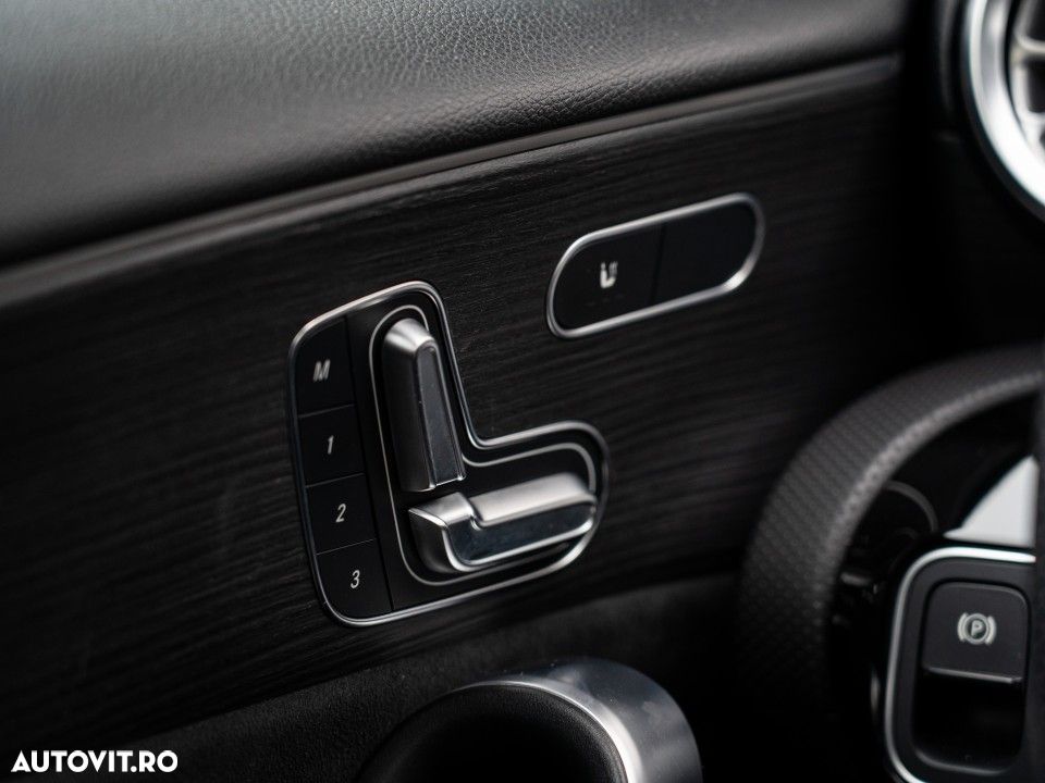 Mercedes-Benz A 250 - 21