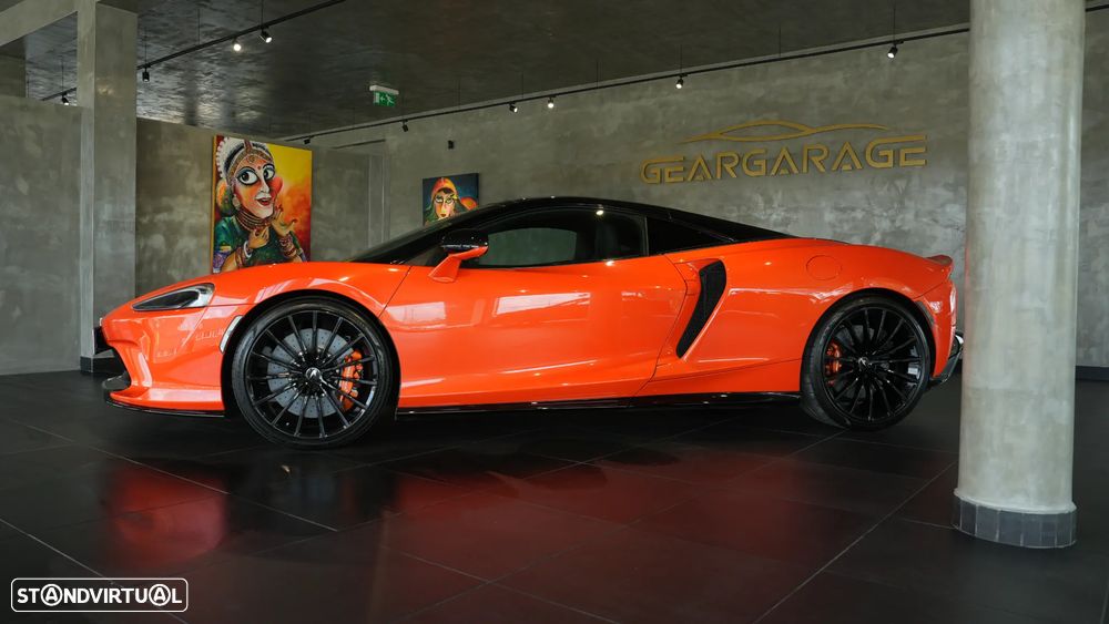 McLaren GT 4.0 Twin-Turbo V8 - 4