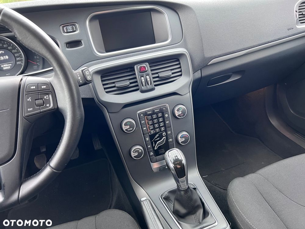 Volvo V40 D2 Kinetic - 28