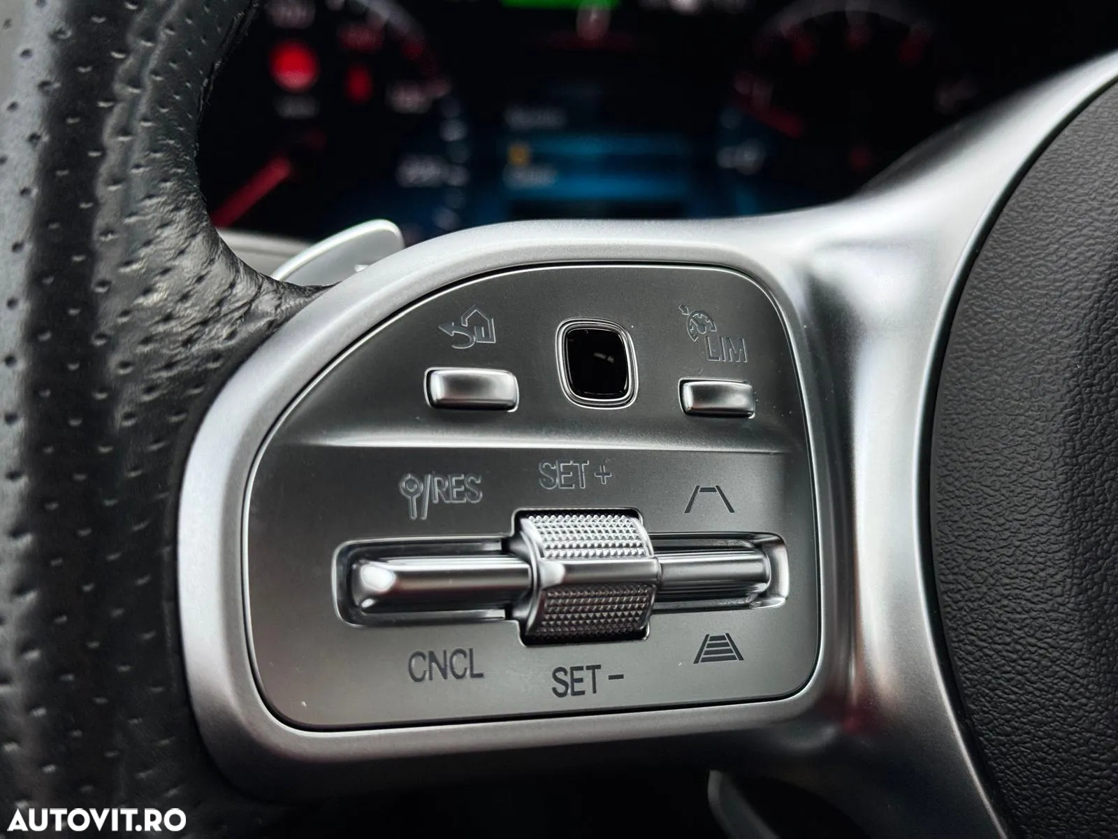 Mercedes-Benz C 300 de 9G-TRONIC AMG Line - 35