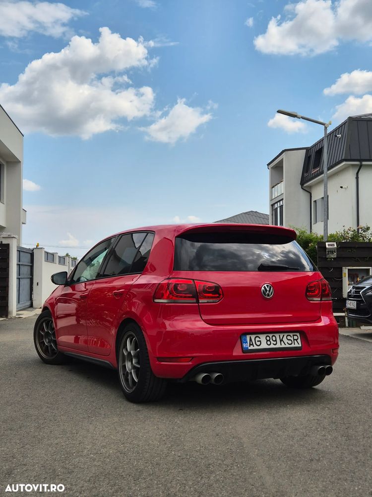Volkswagen Golf - 4