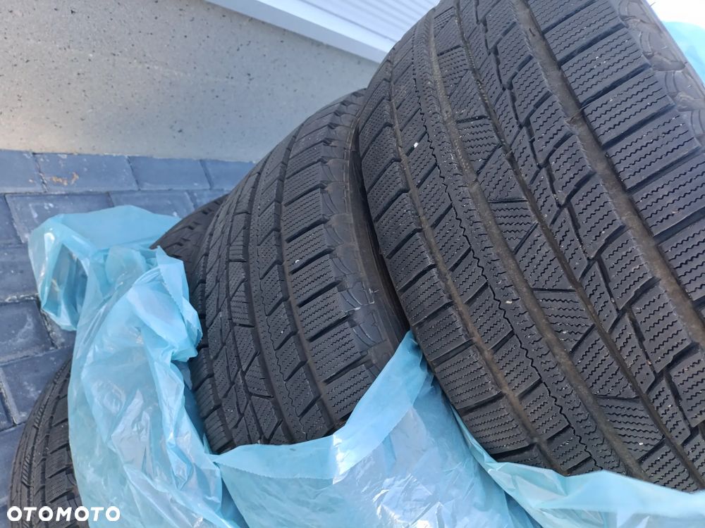 BMW Seria 3 318i Edition Exclusive - 34