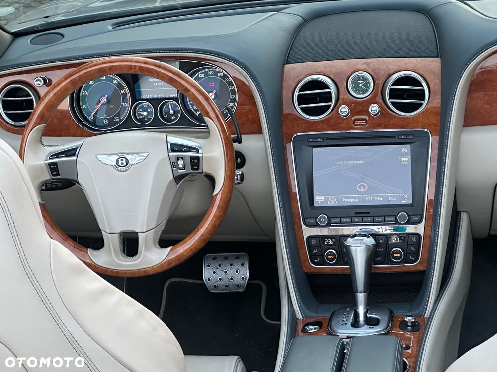 Bentley Continental GT V8 Convertible - 12