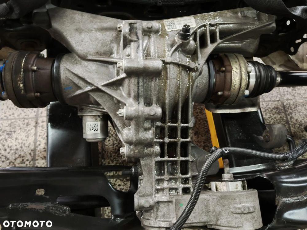 BELKA SANKI DYFER ZAWIESZENIE TYŁ 80A505235S AUDI Q5 II FY 80A 2.0 TDI - 7