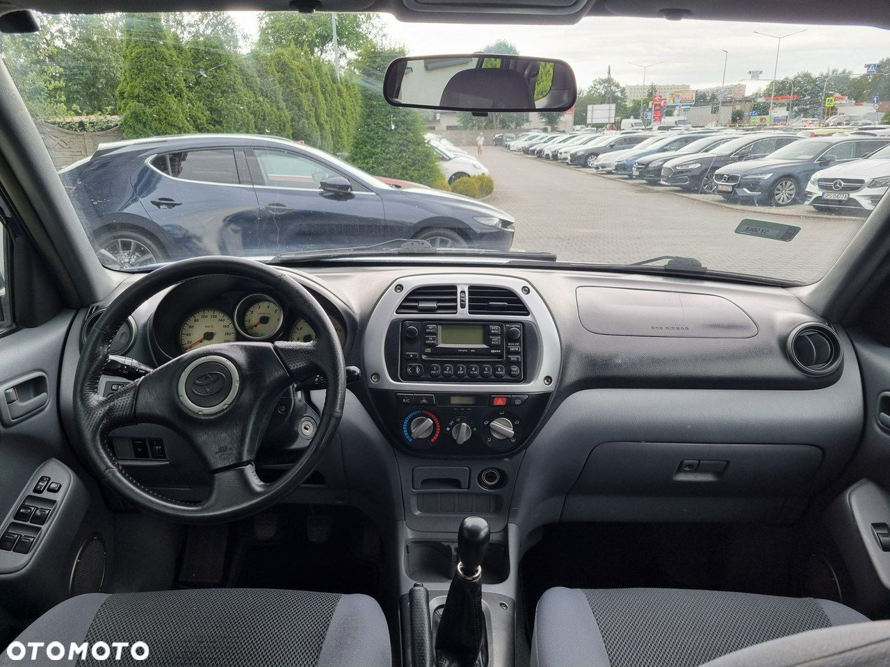 Toyota RAV4 - 8