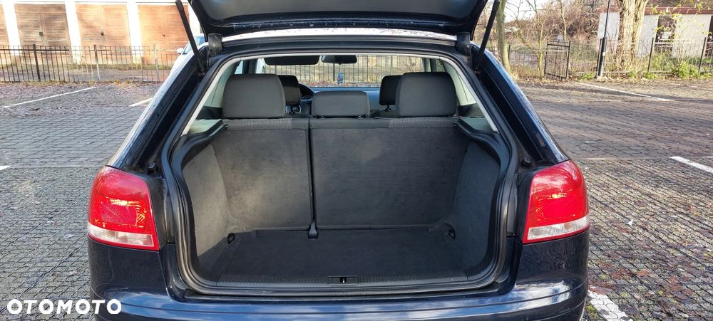 Audi A3 3-drzwiowe 1.6 Ambiente - 13