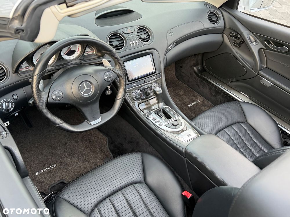 Mercedes-Benz SL - 32