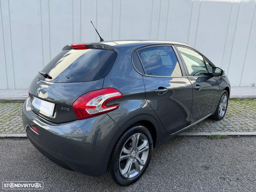 Peugeot 208 1.4 HDi SE Style - 6