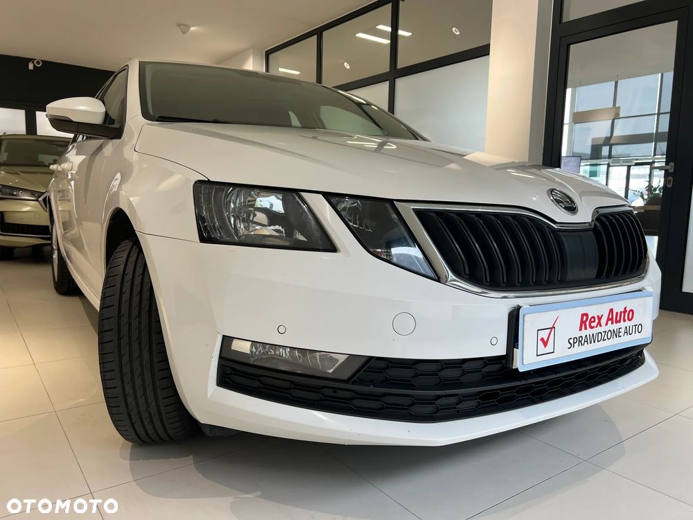 Skoda Octavia 1.6 TDI SCR Ambition - 2