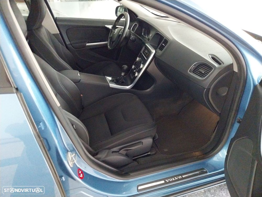 Volvo V60 1.6 D2 Drive Kinetic Start/Stop - 8