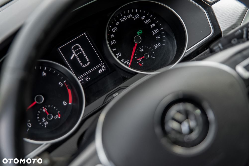 Volkswagen Passat 2.0 TDI BMT Comfortline DSG - 20
