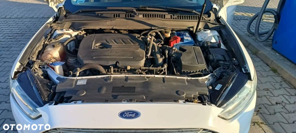 Ford Fusion - 11