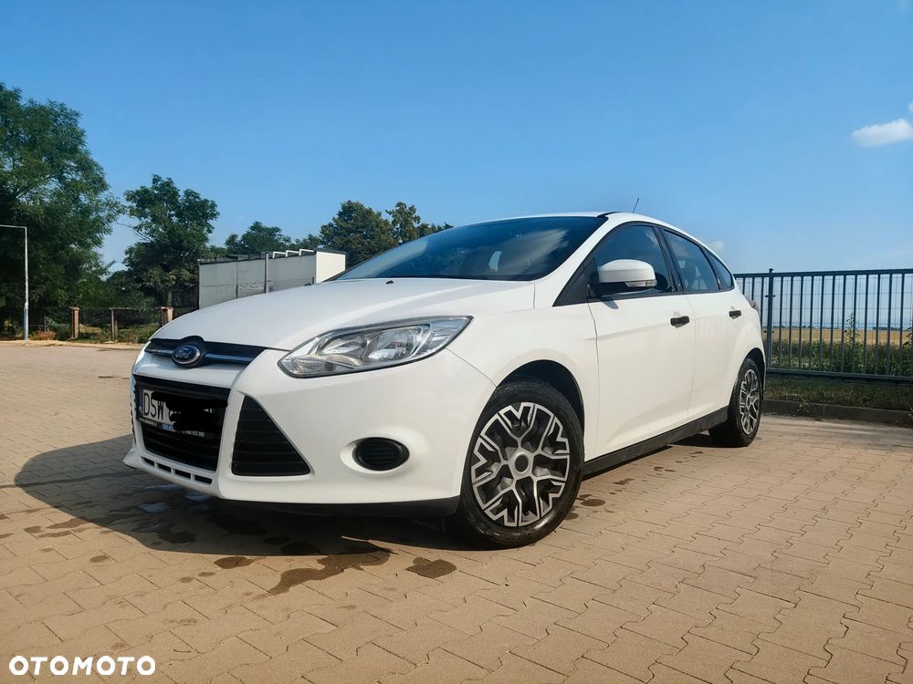 Ford Focus 1.6 Ambiente - 1