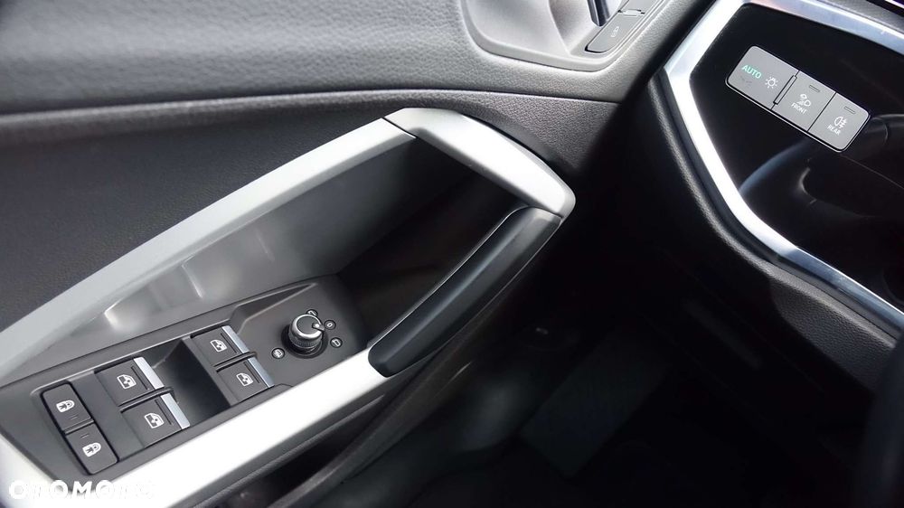 Audi Q3 Sportback - 33