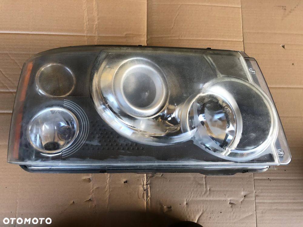 Lampa przednia prawa RHD anglik XBC501703 Range Rover Sport L320 2005-09 - 1