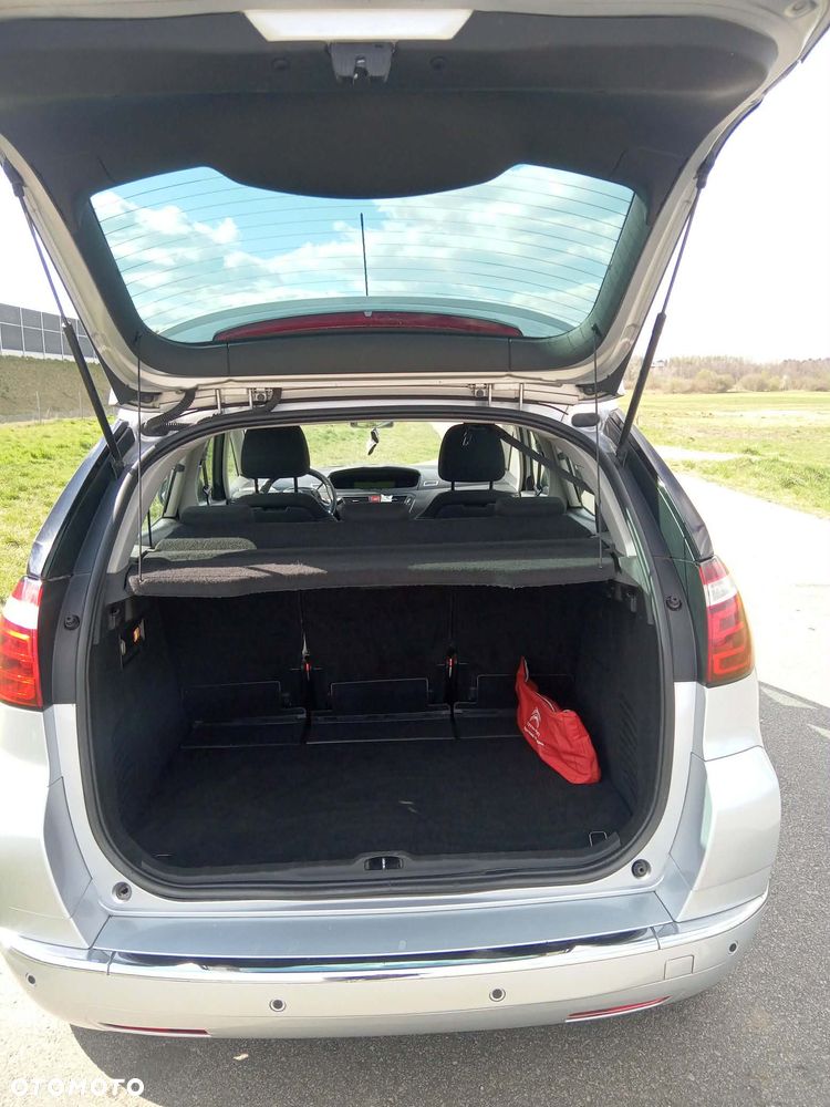 Citroën C4 Picasso - 12