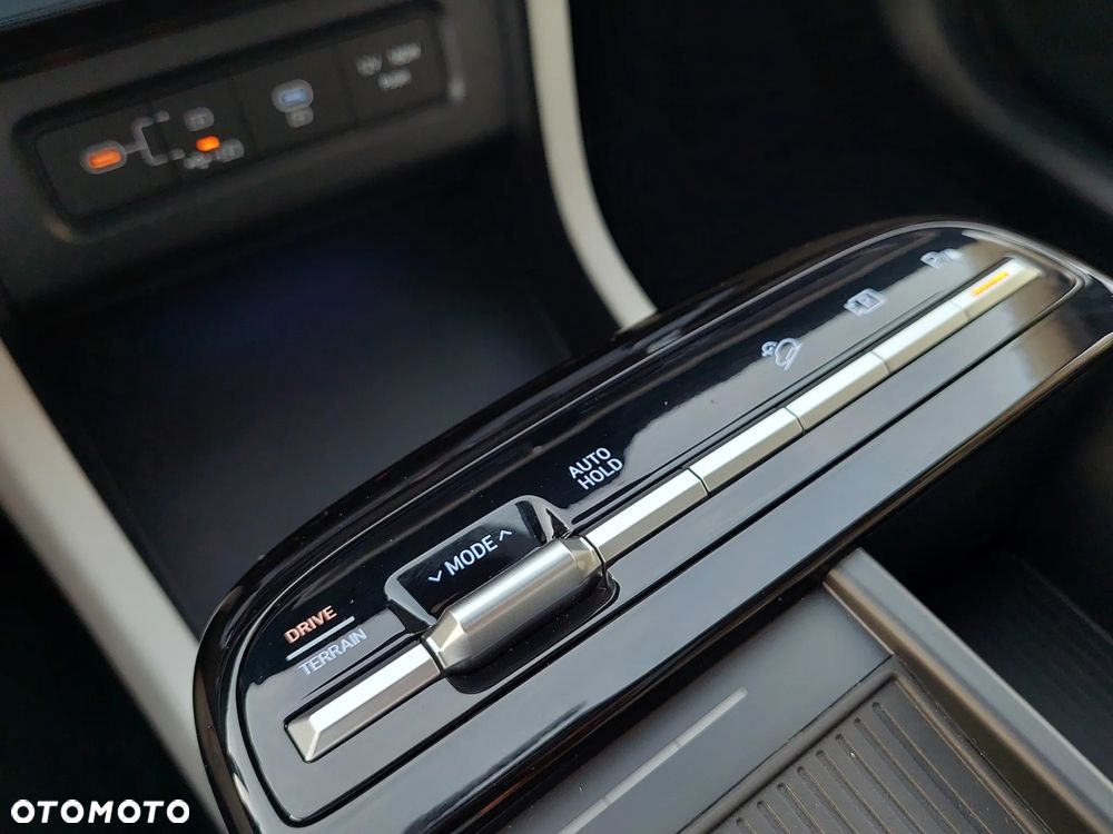 Hyundai Tucson 1.6 T-GDi HEV Platinum 4WD - 18