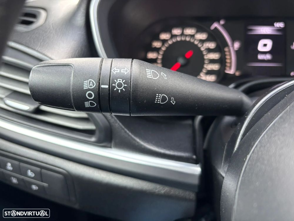 Fiat Tipo Station Wagon 1.3 M-Jet Lounge - 25