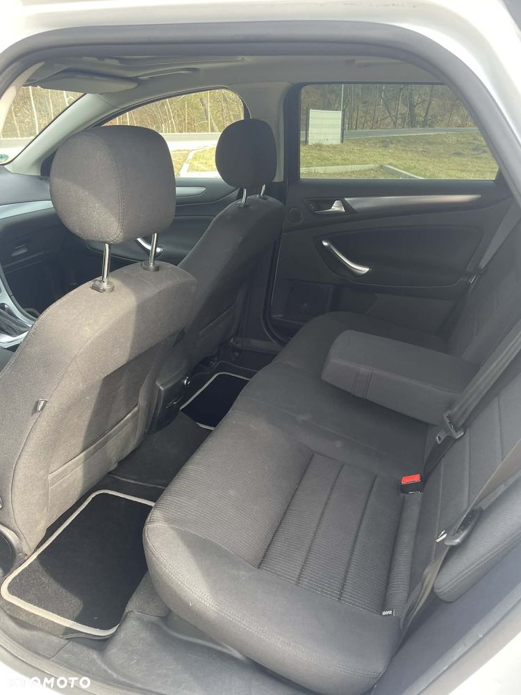 Ford Mondeo 2.0 TDCi Business Edition - 10
