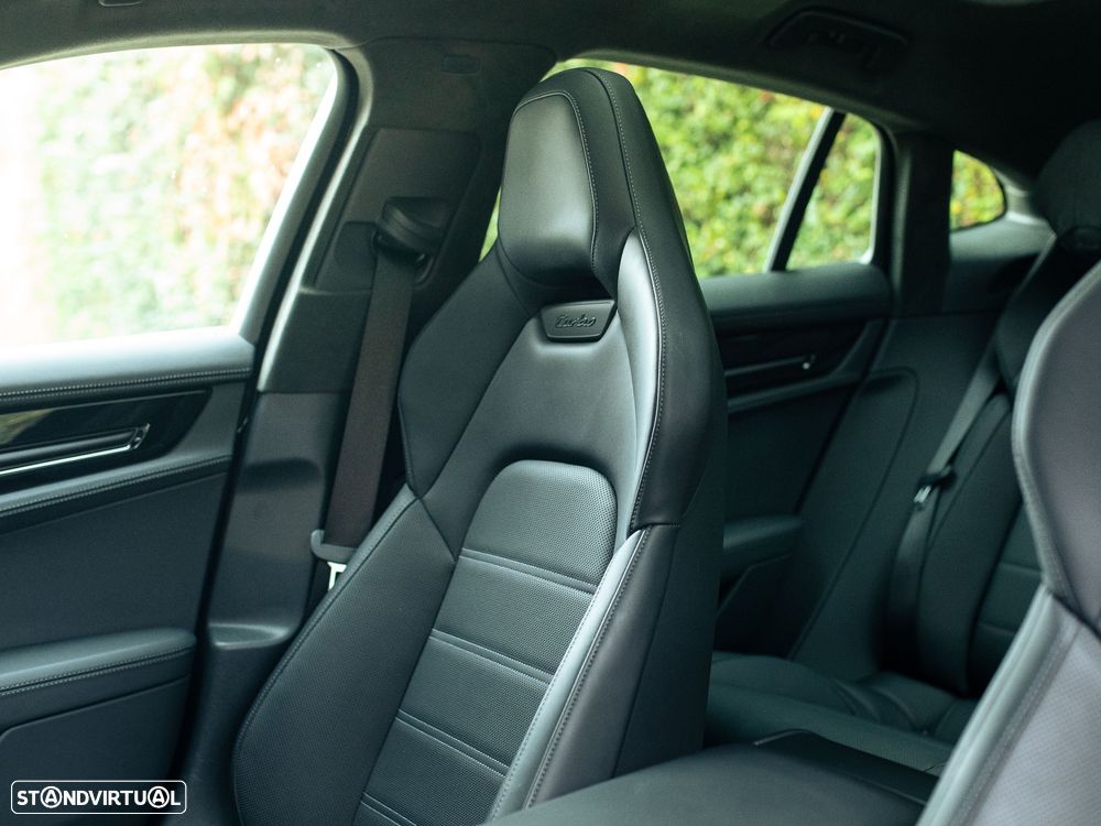 Porsche Panamera Turbo E-Hybrid - 18