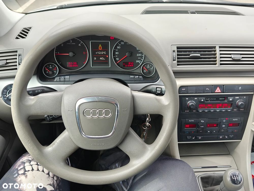 Audi A4 Avant 2.0 TDI DPF - 6