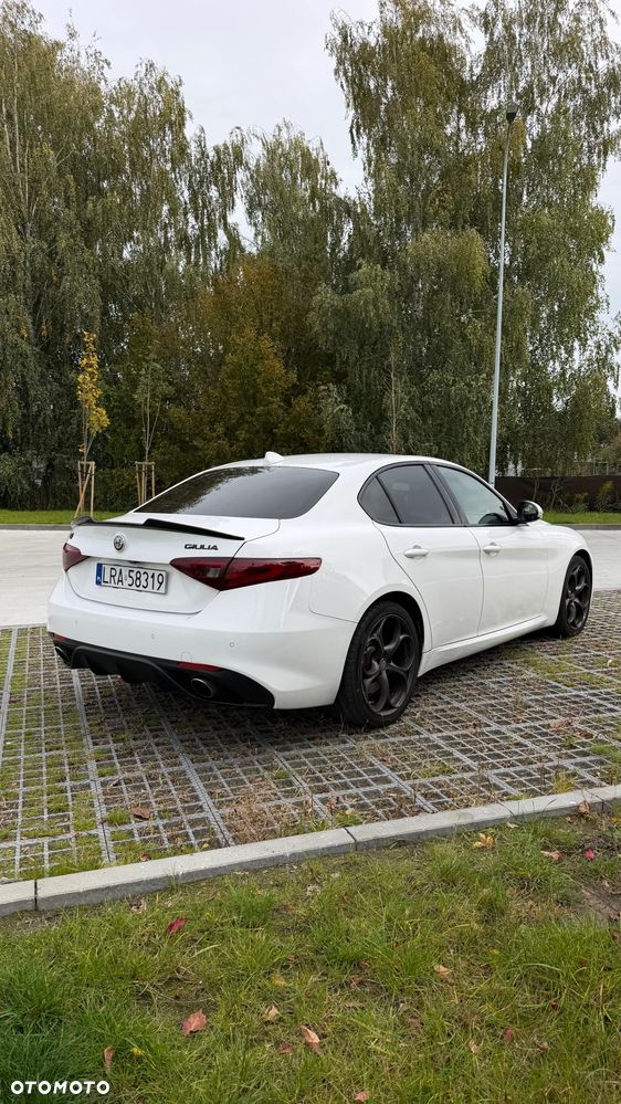 Alfa Romeo Giulia 2020 photo 3