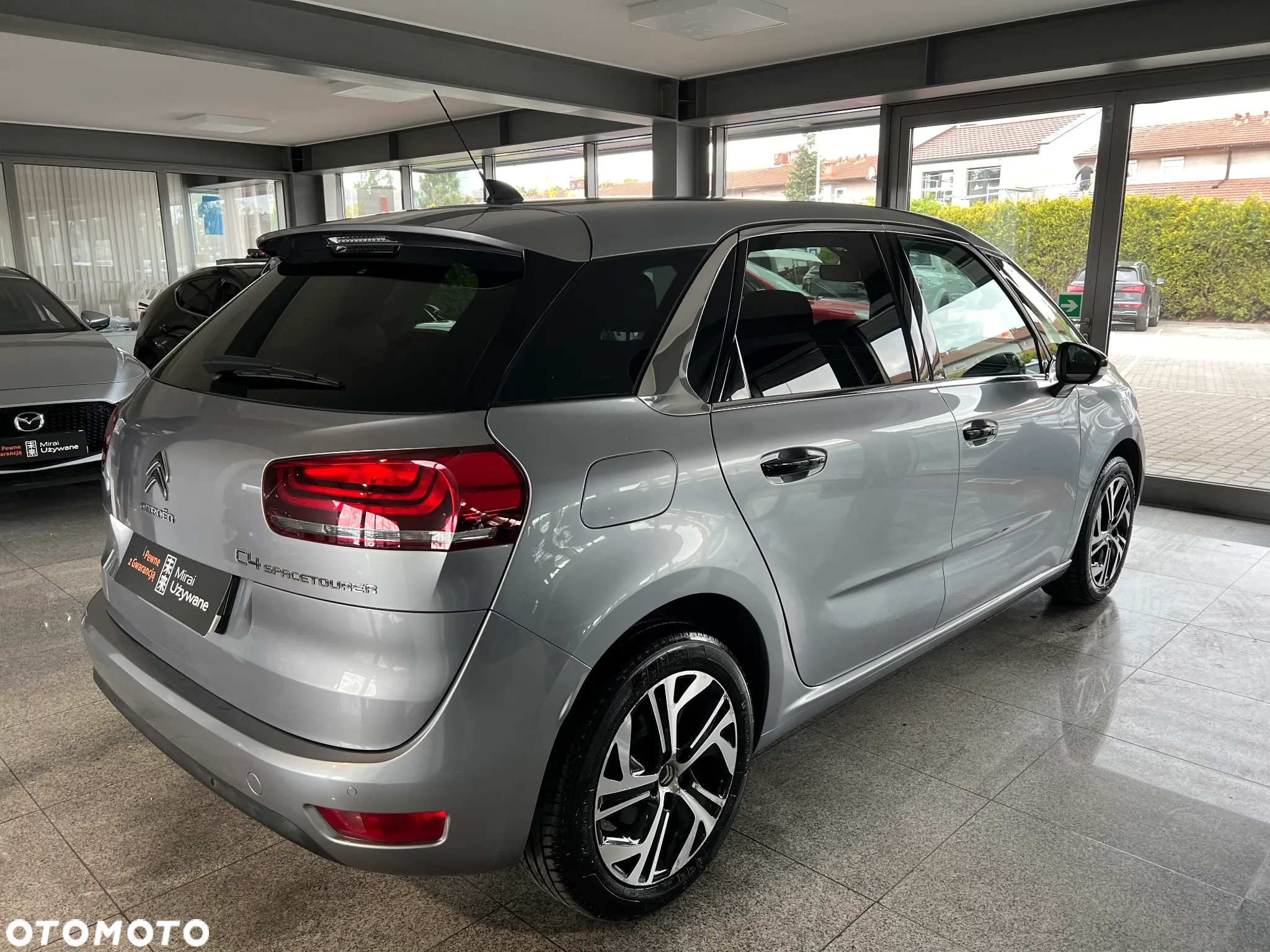 Citroën C4 SpaceTourer 1.2 PureTech Shine S&S EAT6 - 14
