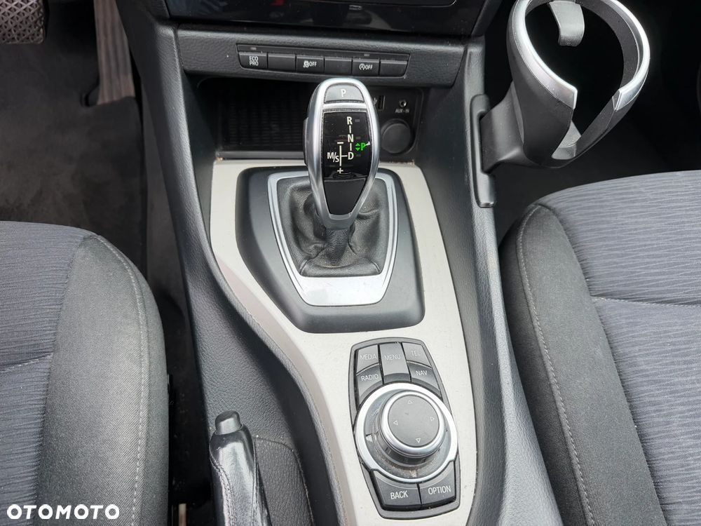BMW X1 sDrive18d - 14