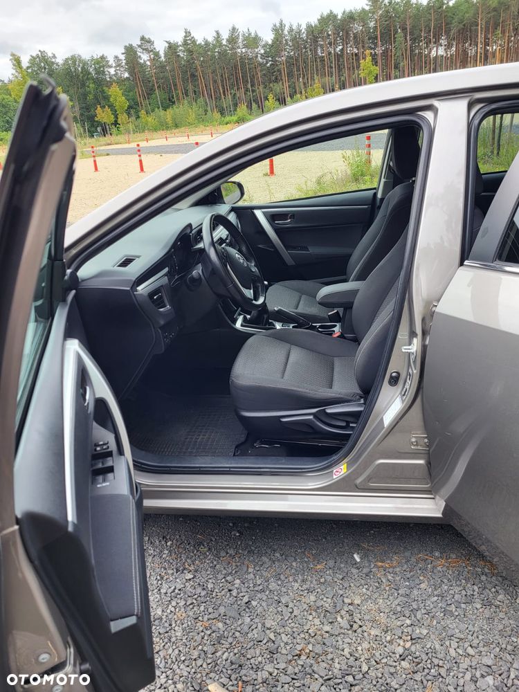 Toyota Corolla 1.6 Premium EU6 - 6