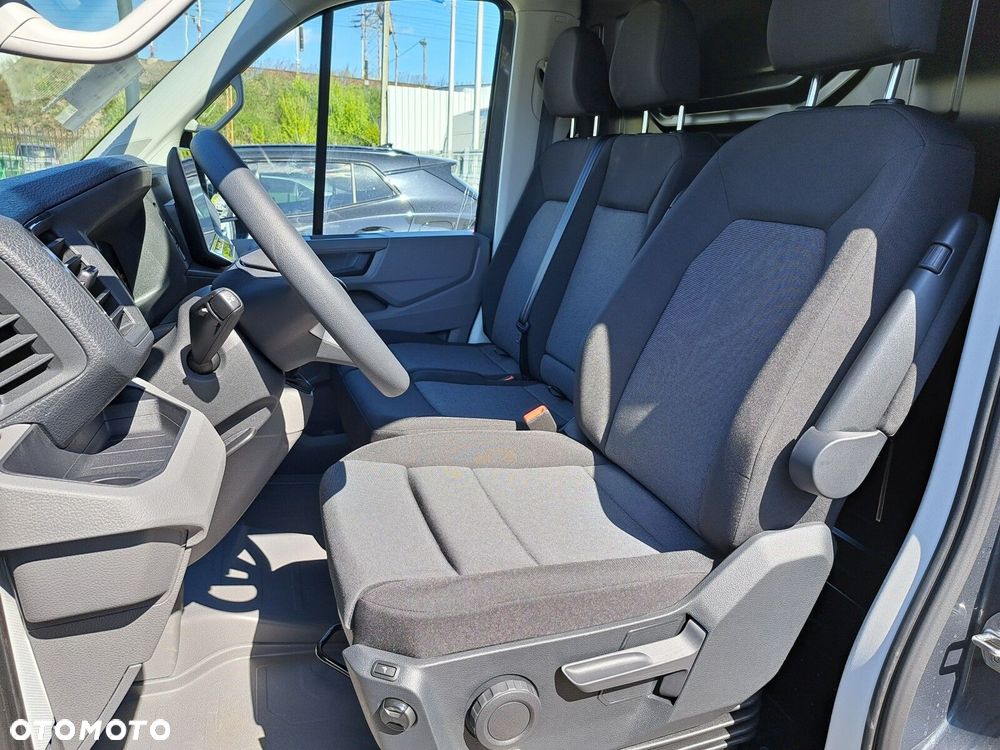Volkswagen Crafter - 12