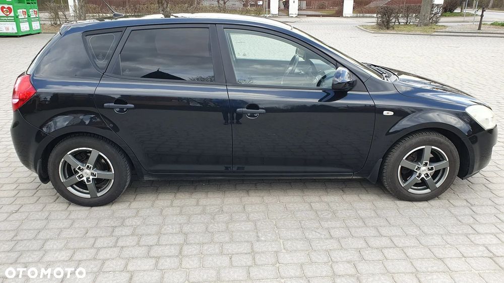 Kia Ceed 1.6 Crdi Comfort - 2
