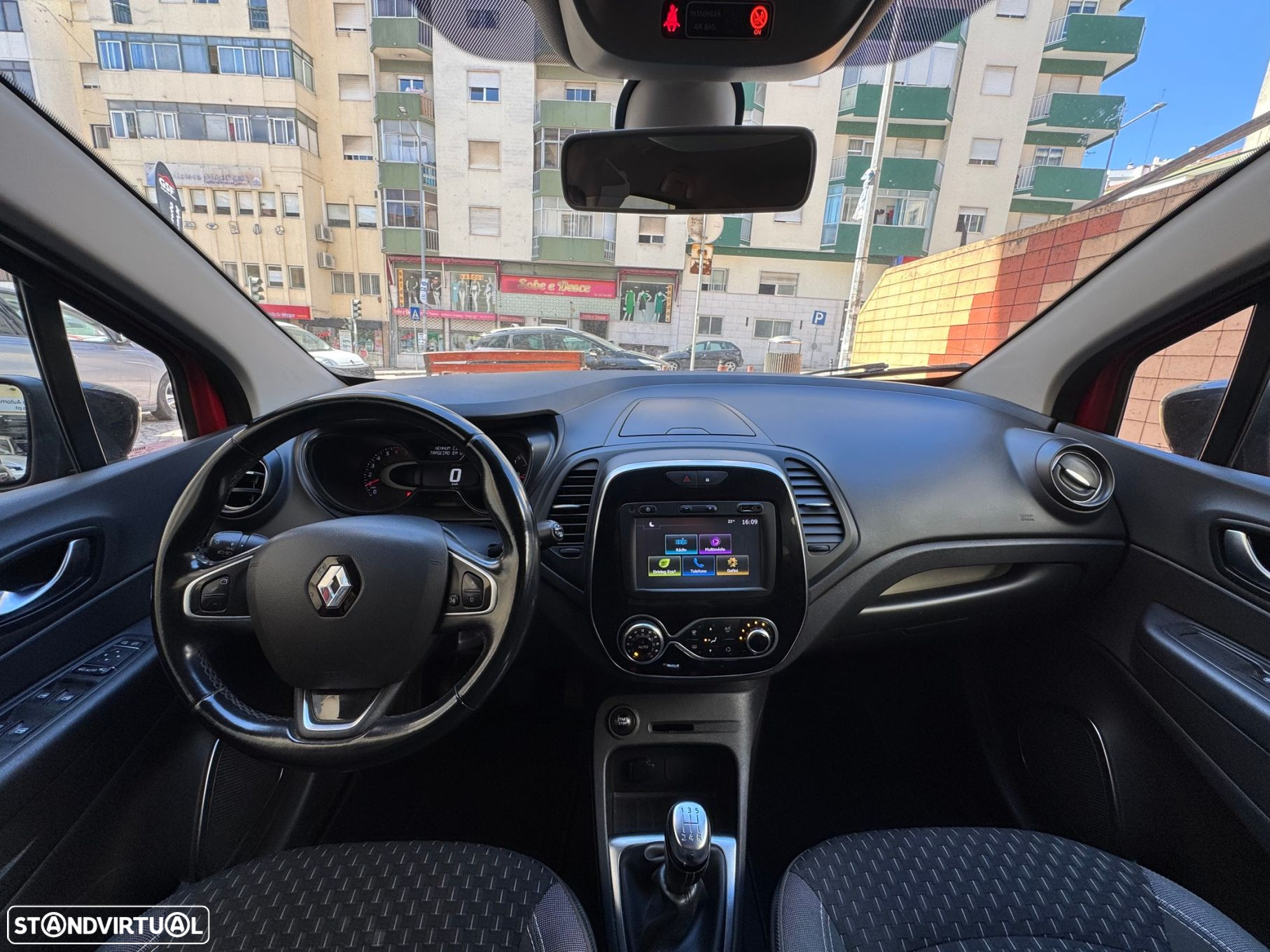 Renault Captur 0.9 TCE Exclusive - 9