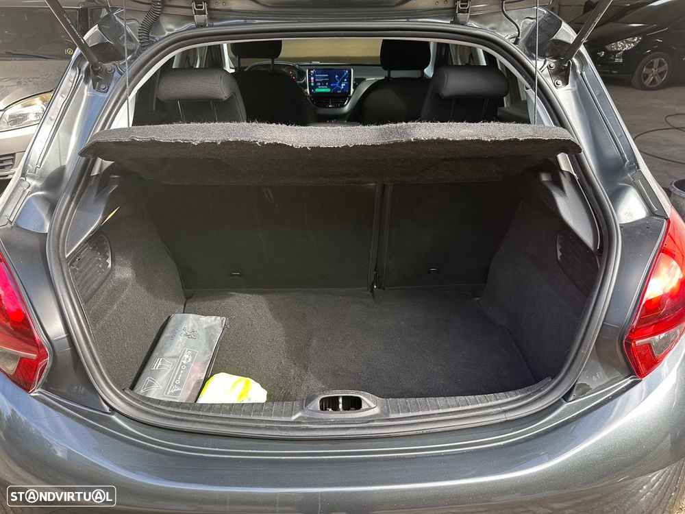Peugeot 208 1.2 PureTech Style - 30