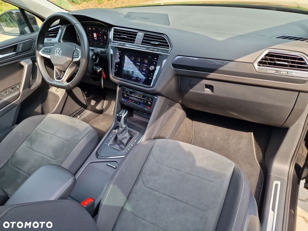 Volkswagen Tiguan 2.0 TDI Elegance DSG - 28