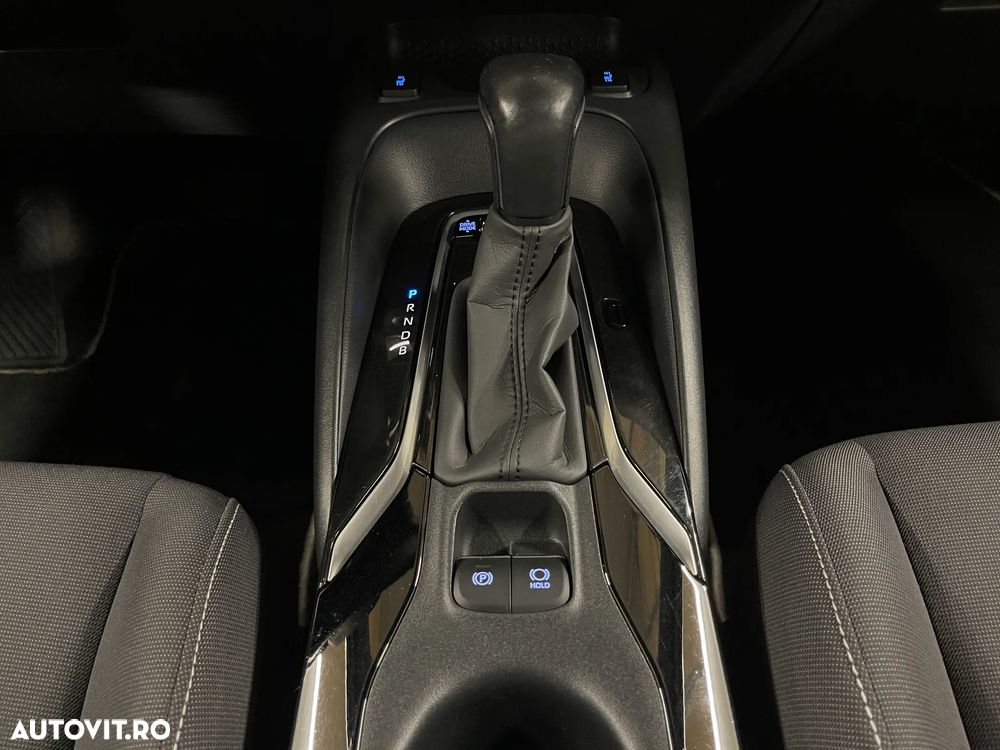 Toyota Corolla 1.8 Hybrid Business Edition - 19