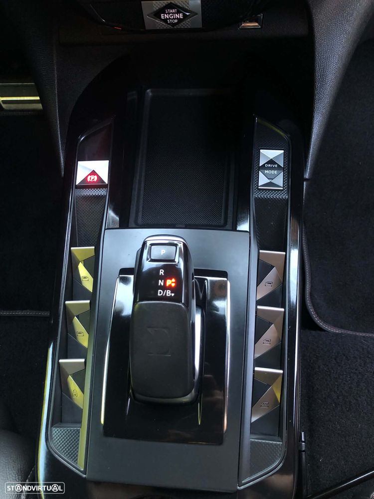 DS DS3 Crossback E-TENSE PERFORMANCE LINE + - 27