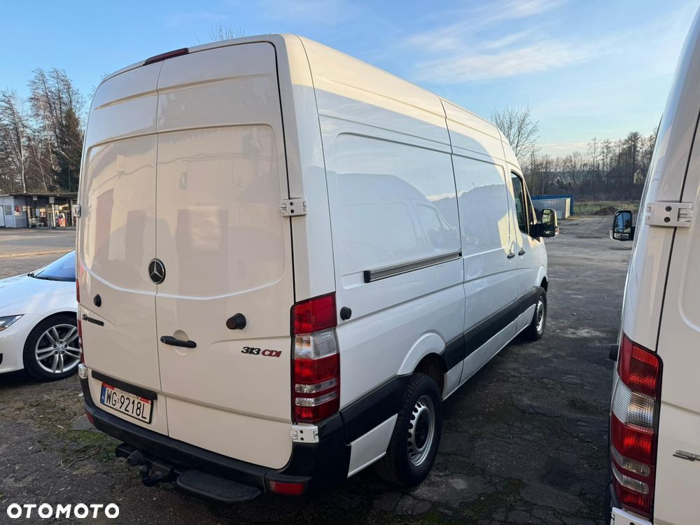Mercedes-Benz Sprinter - 3