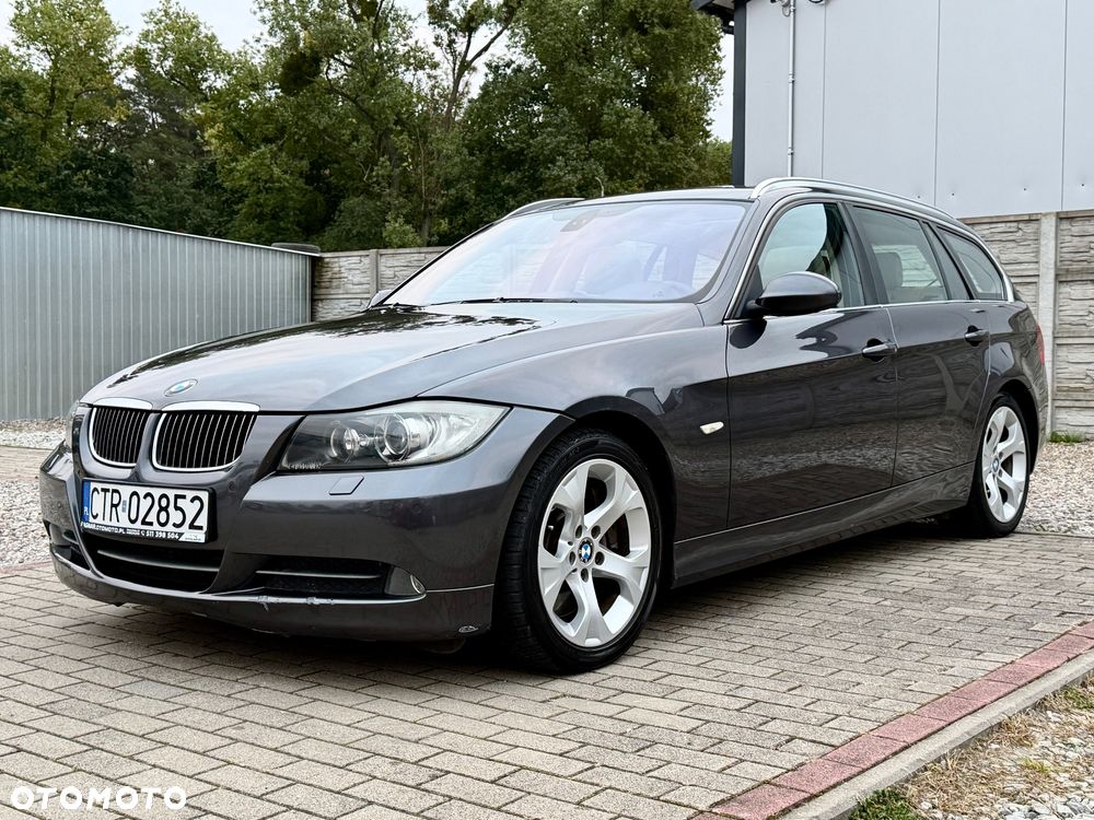 BMW Seria 3 330xd DPF Touring - 9