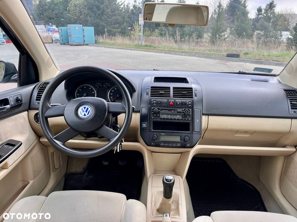 Volkswagen Polo - 15