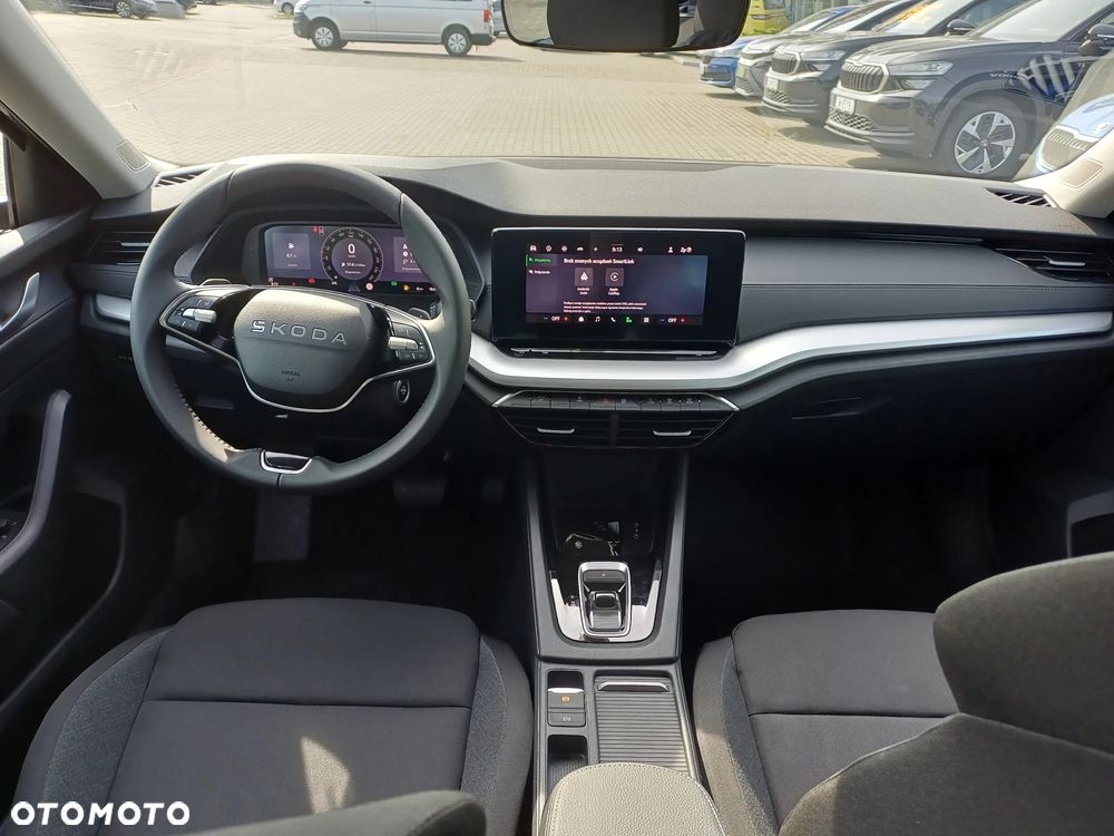 Skoda Octavia 2.0 TDI Drive Essence DSG - 29