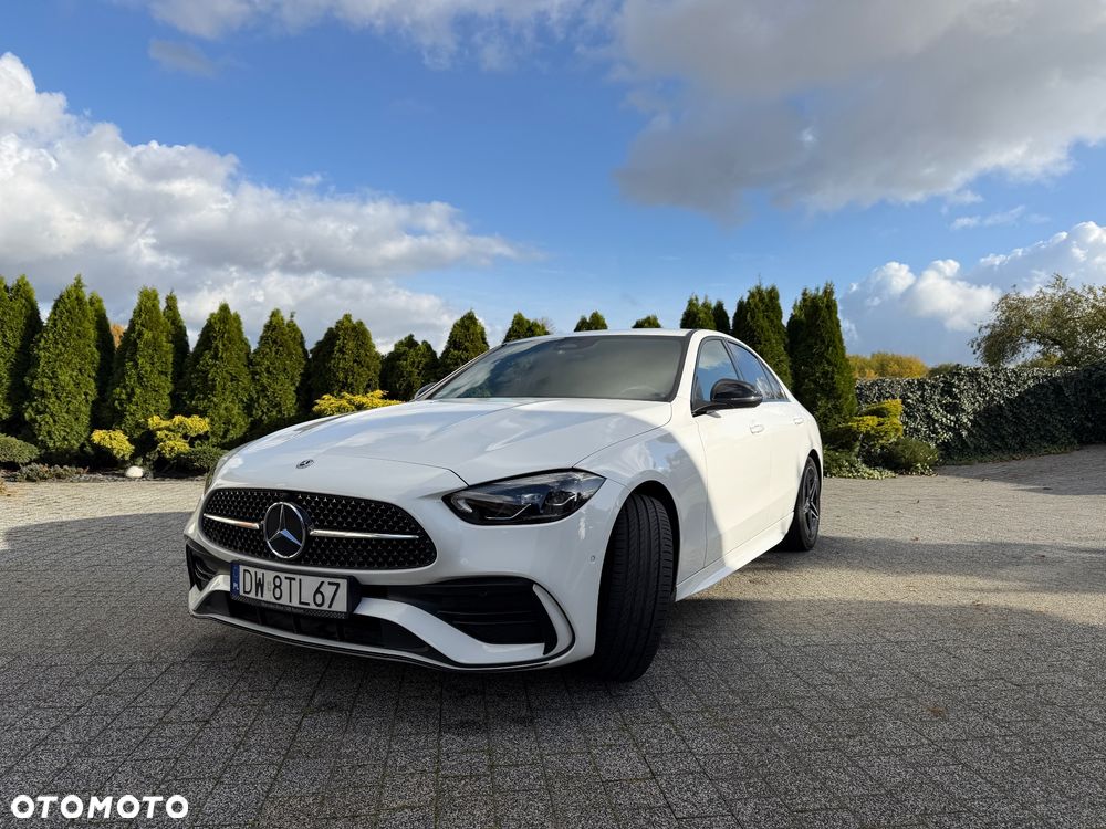 Mercedes-Benz C-Class 2022 photo 2
