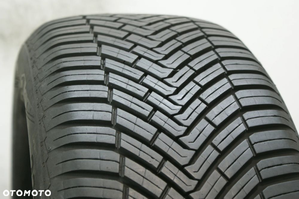 całoroczne 225/55R17 CONTINENTAL ALLSEASONCONTACT 7,2mm B2003 - 2