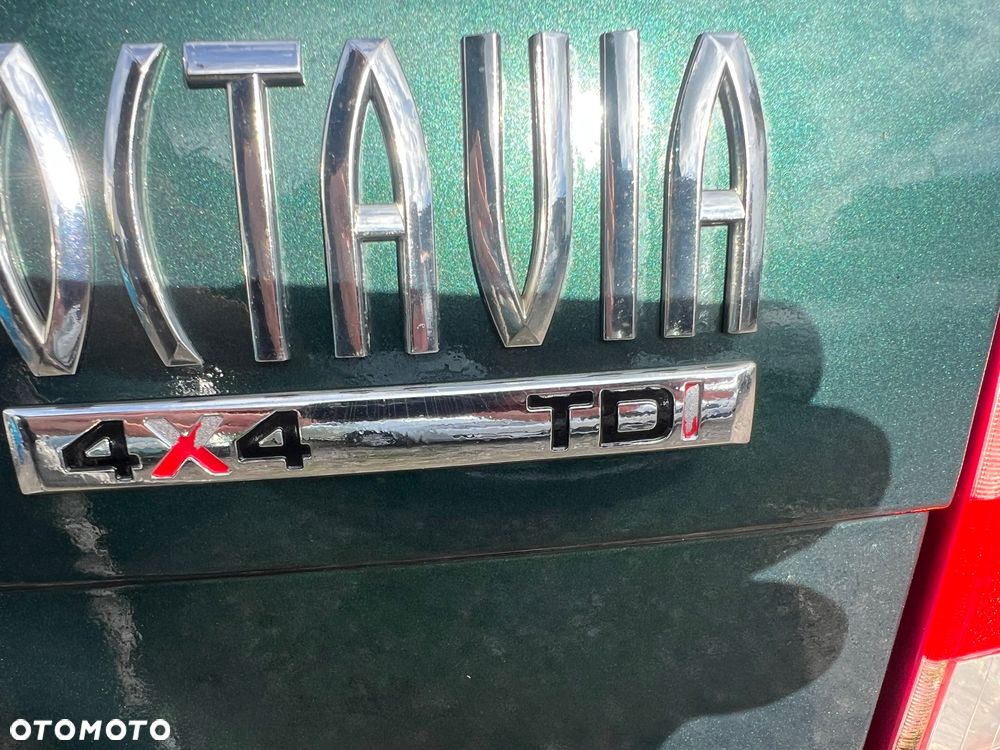 Skoda Octavia 2.0 TDI Elegance 4x4 - 24