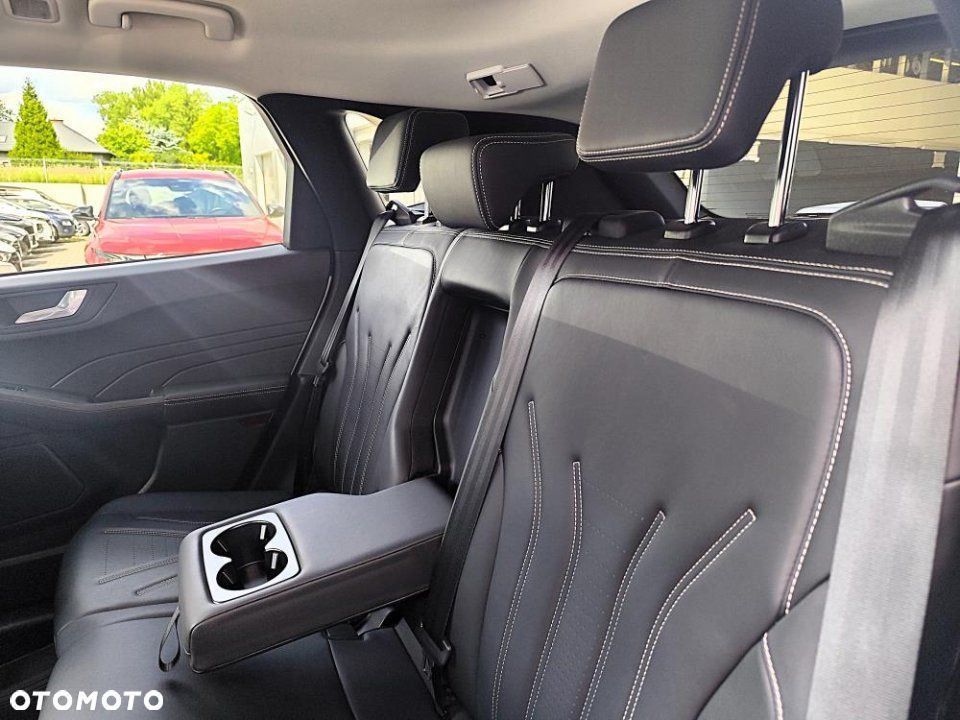 Ford Kuga - 13