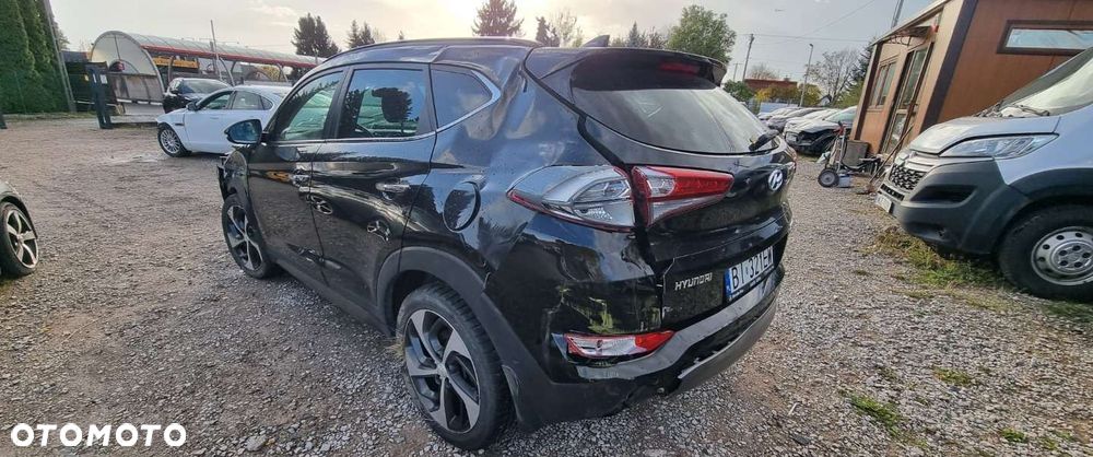 Hyundai Tucson - 4