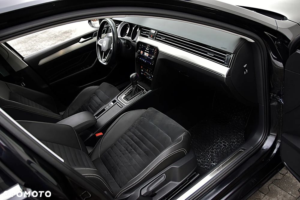 Volkswagen Passat 2.0 TSI Elegance DSG - 19