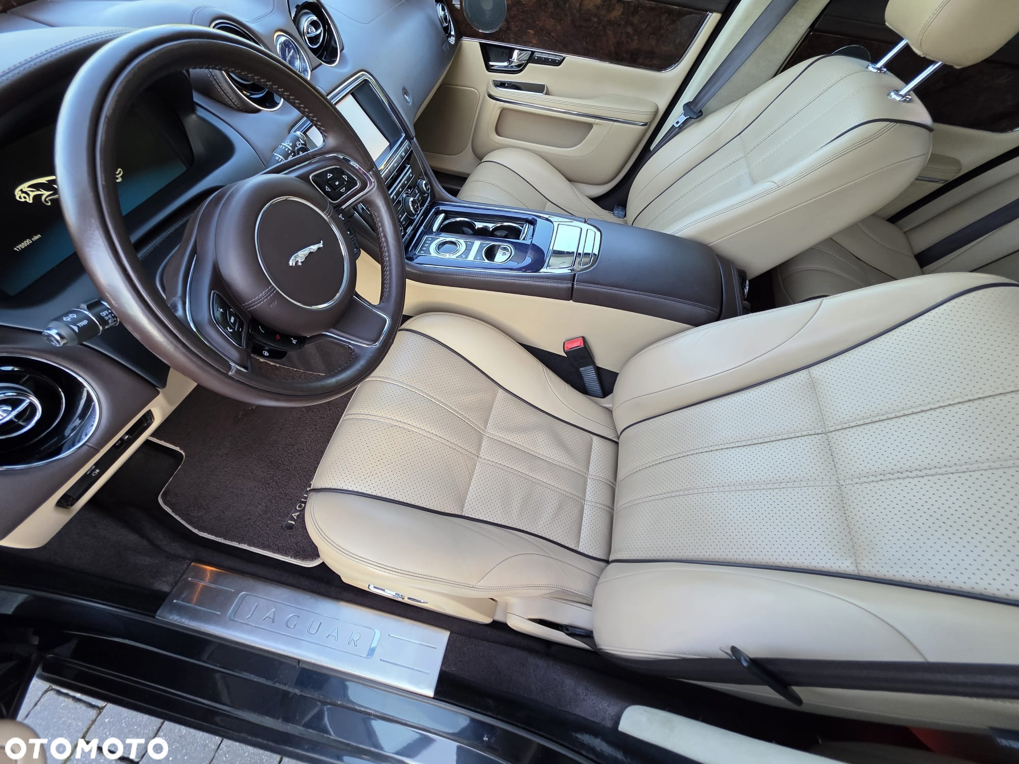 Jaguar XJ 3.0 D V6 Portfolio - 14