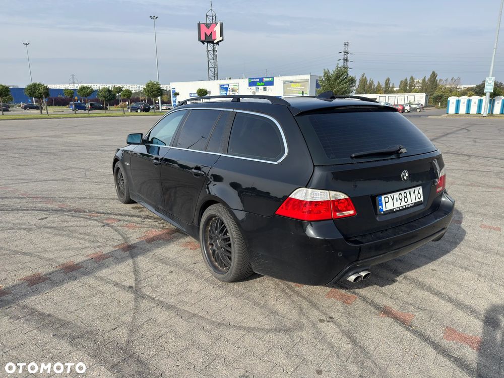 BMW Seria 5 525d Touring - 8