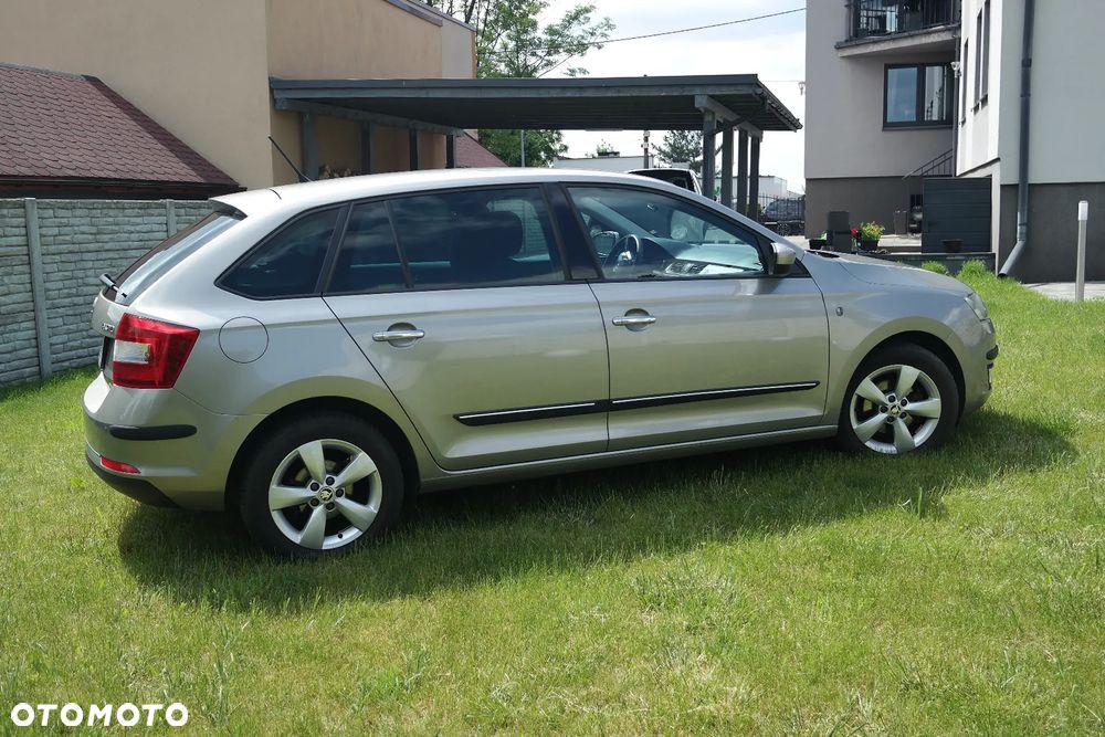 Skoda RAPID Spb 1.2 TSI Ambition - 8
