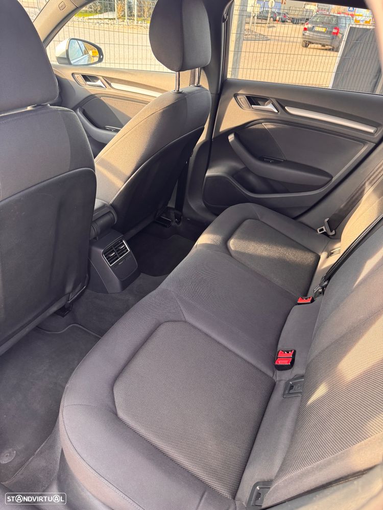 Audi A3 Sportback 30 TFSI S-line - 10